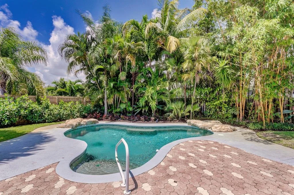 Photo of 631 Westwind Drive