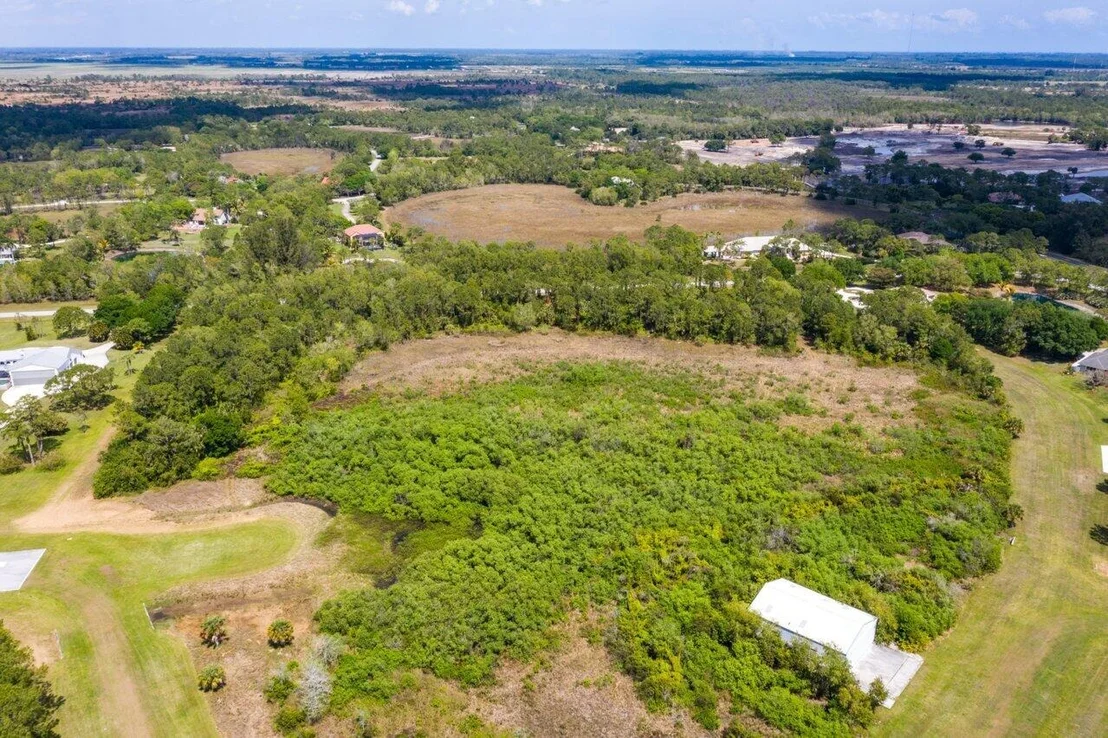 Photo of 3200 SE Downwinds Road