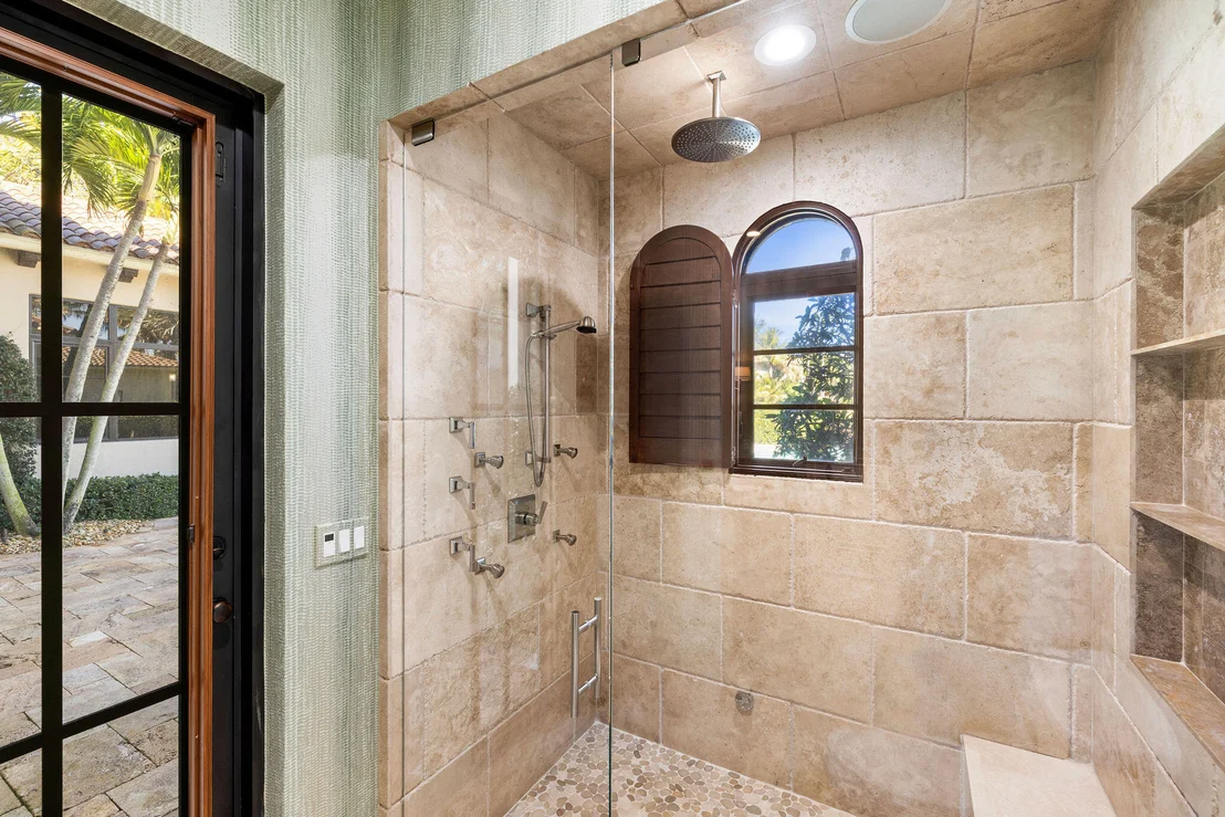 Photo of 9253 Este Lago Drive