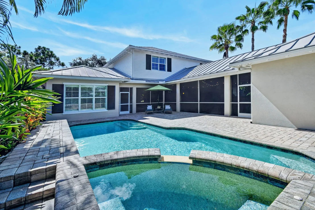 Photo of 2664 Greenway Drive