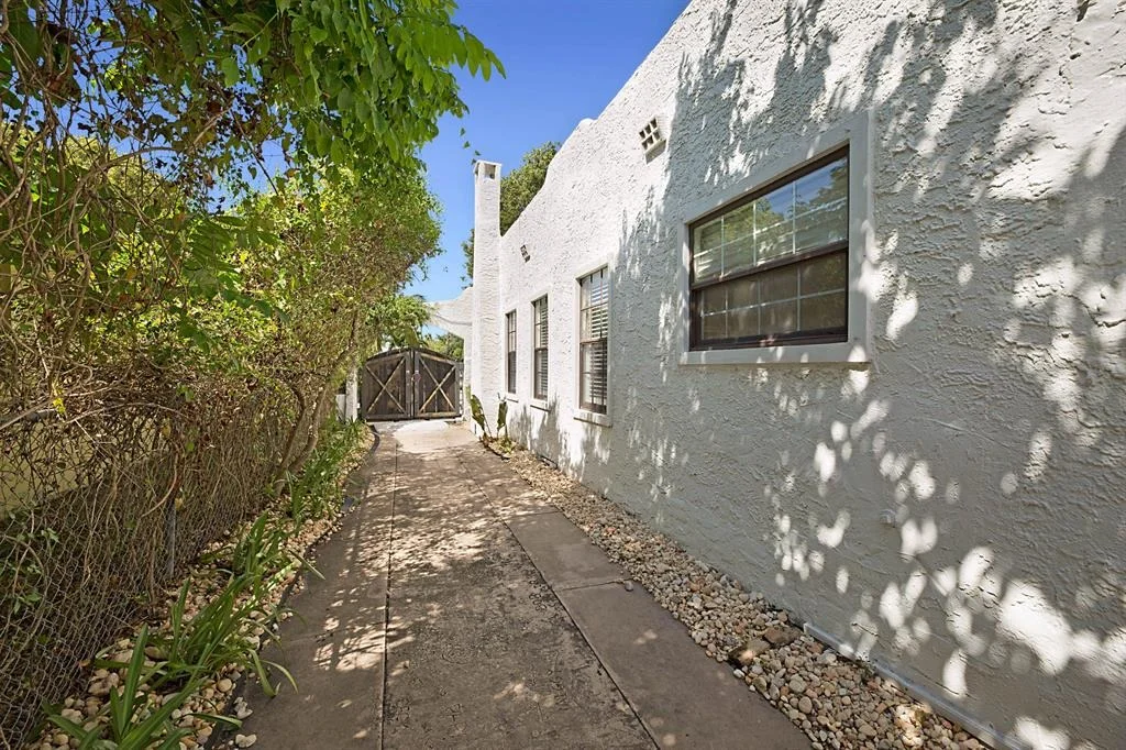 Photo of 308 Monroe Drive