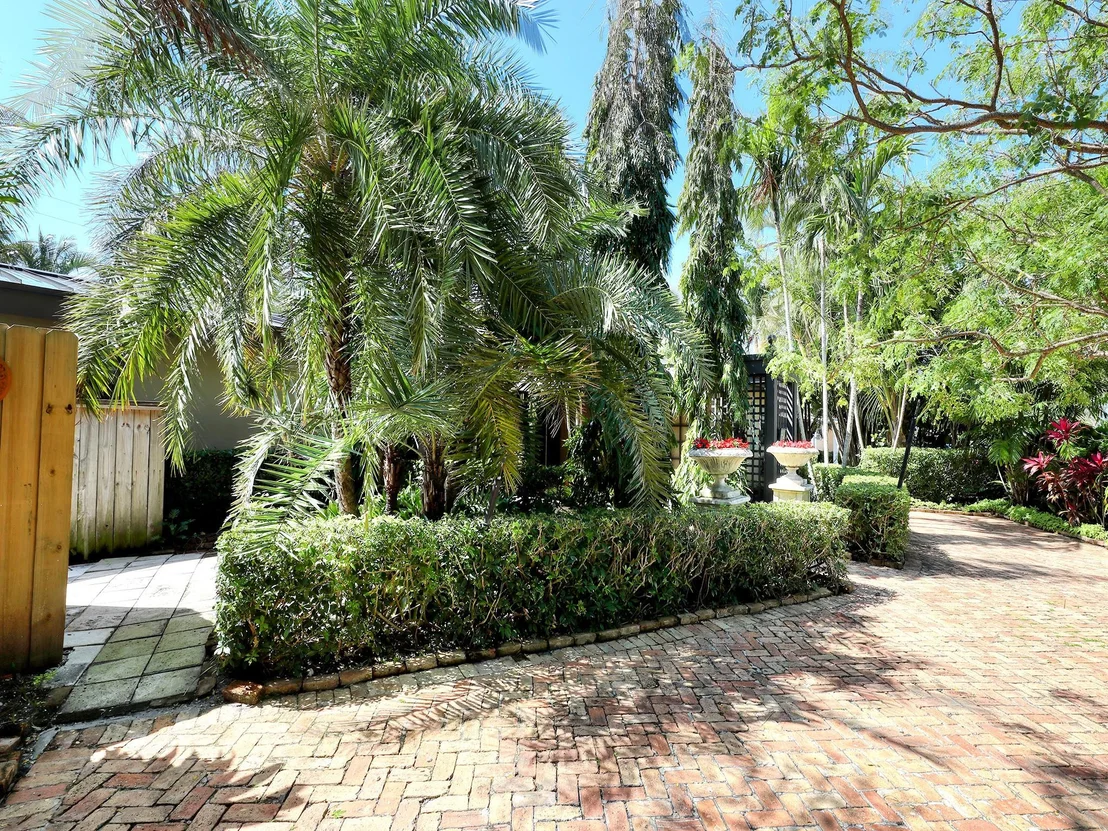 Photo of 1114 SE 14th Drive