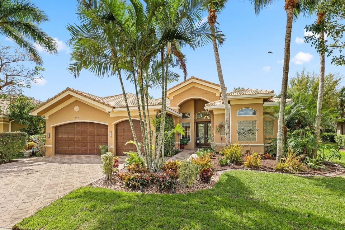 Photo of 11879 Fox Hill Circle