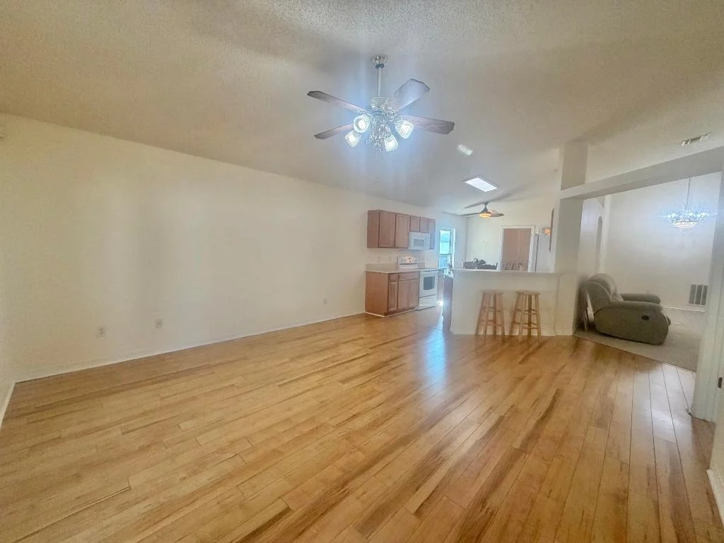 Photo of 231 Oak Branch Drive