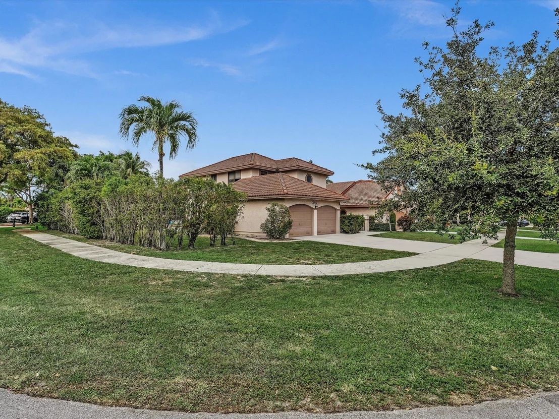Photo of 3971 NW 5th Drive