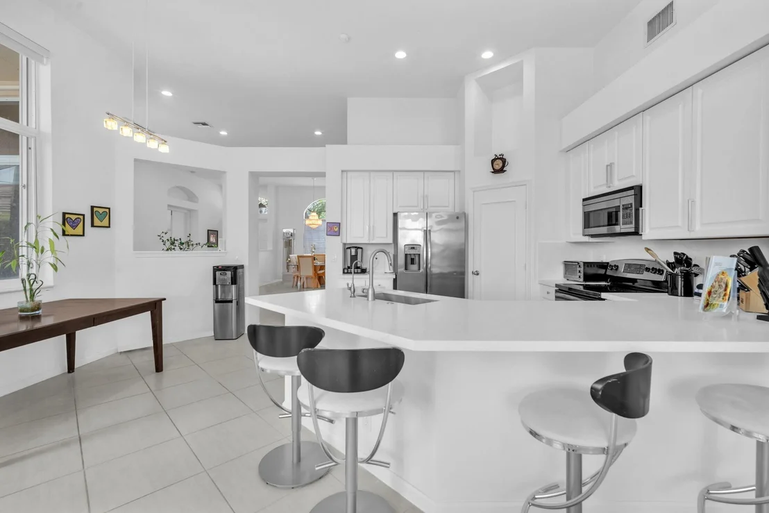 Photo of 2984 Oakbrook Drive