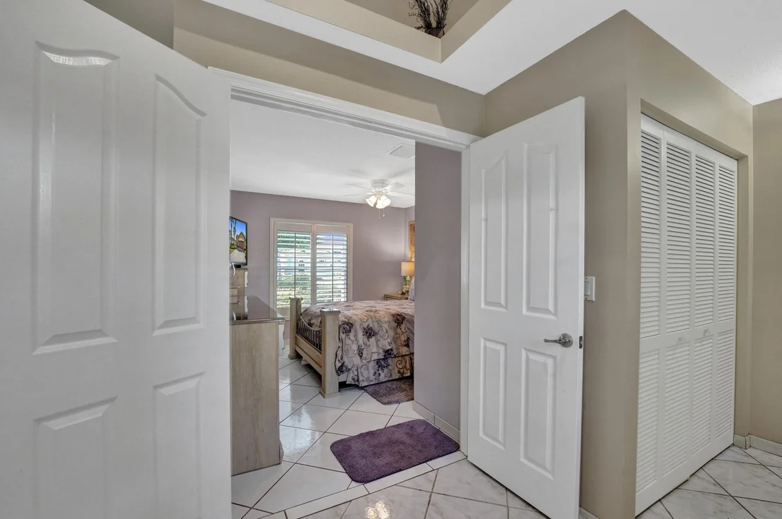 Photo of 165 Harbor Lake Circle
