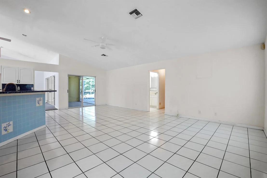 Photo of 1112 Hatteras Circle