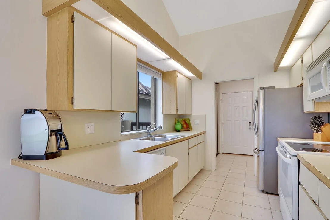 Photo of 408 River Edge Road