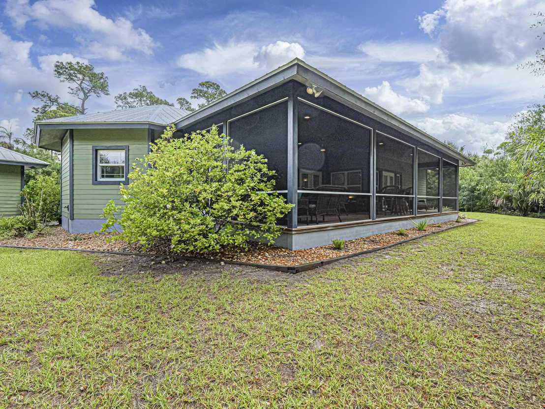 Photo of 1354 SW Locks Road