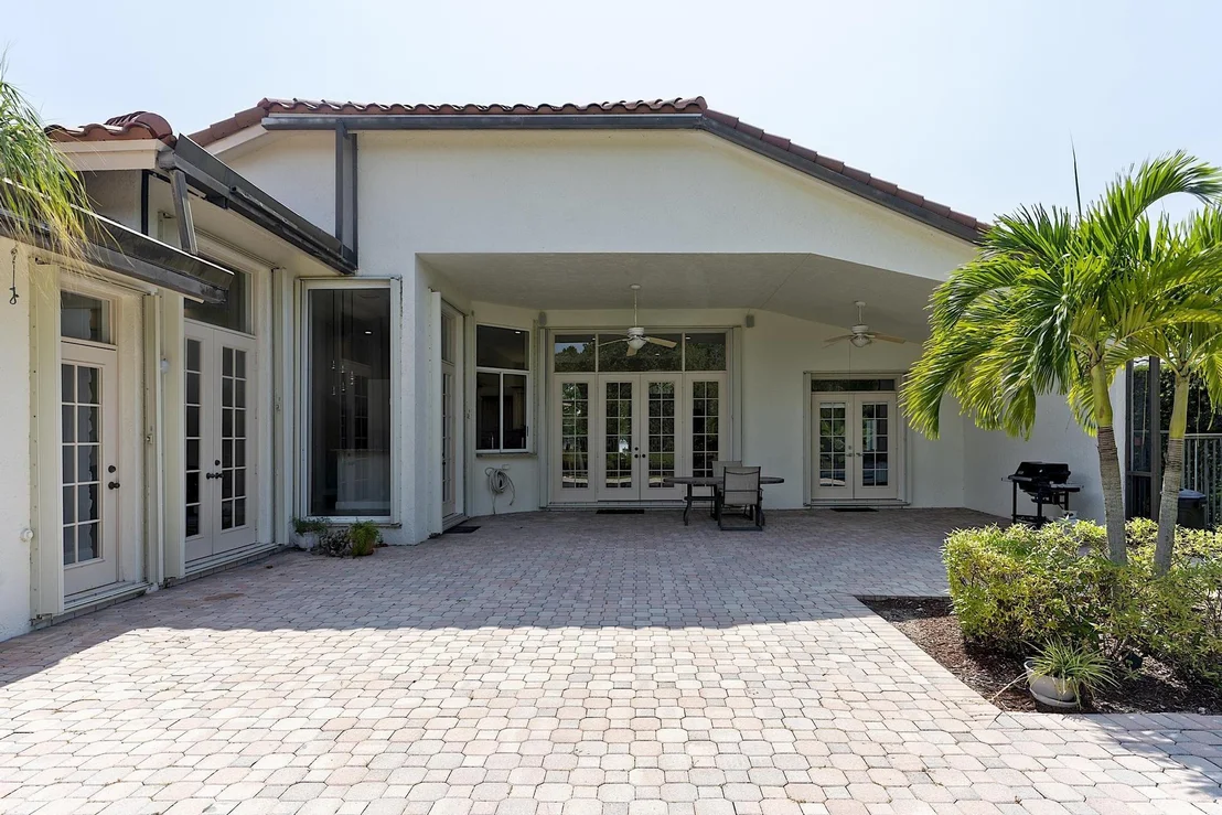 Photo of 875 Bayside Lane