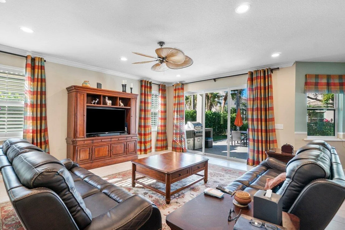 Photo of 6538 Stonehurst Circle