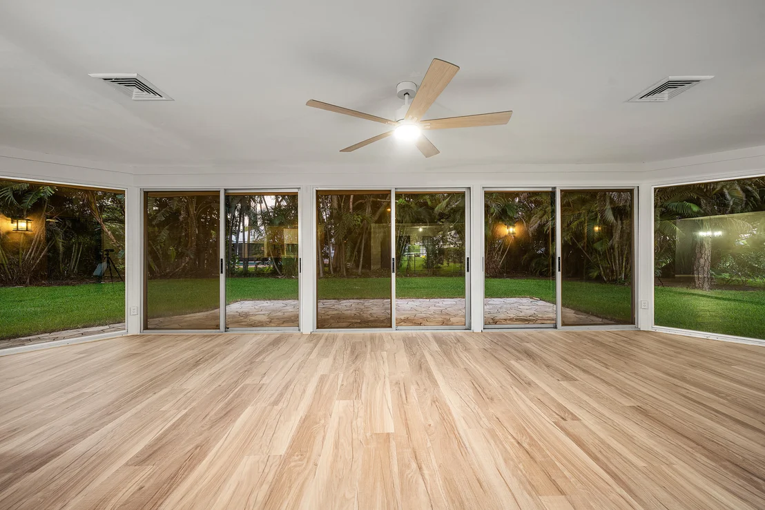 Photo of 433 Pine Villa Drive