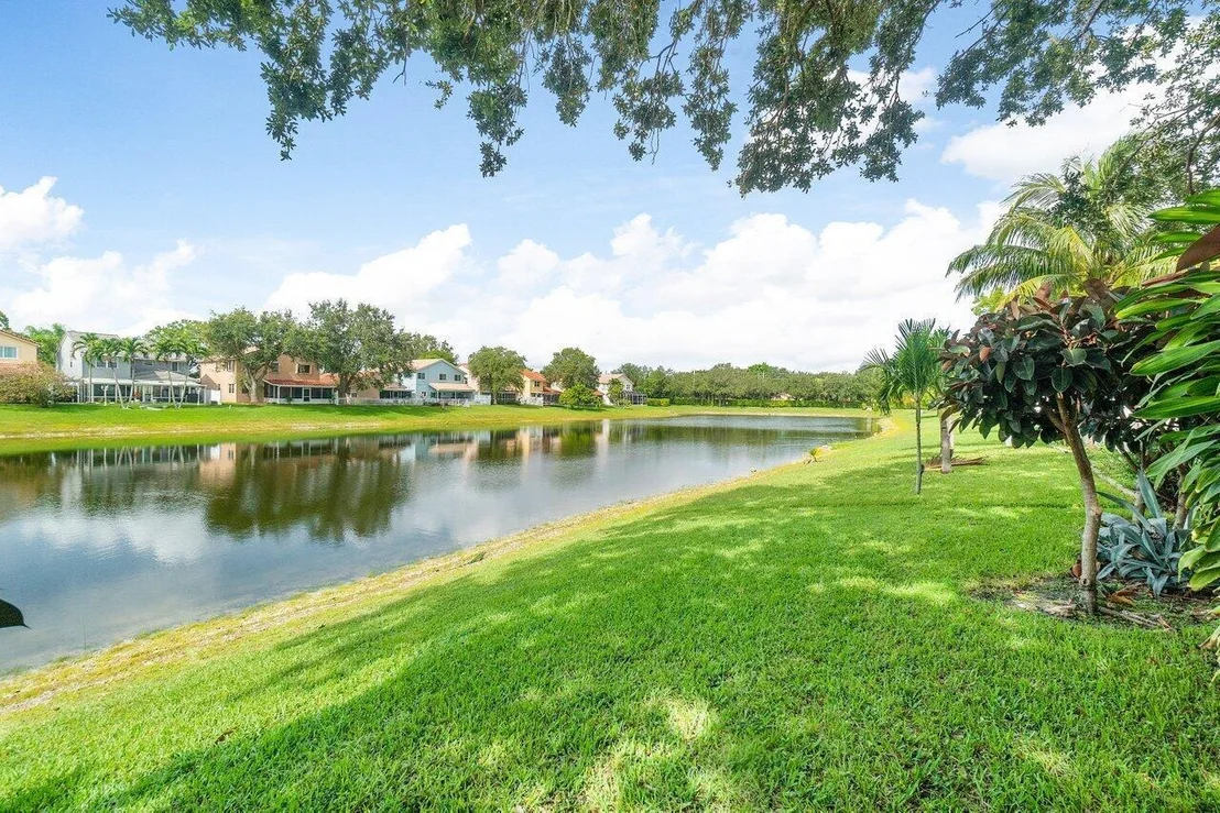 Photo of 10380 Sunstream Lane