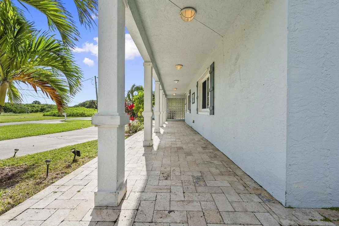 Photo of 1911 Surfside Drive