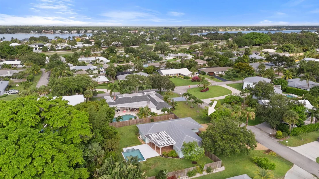 Photo of 8 Palmetto Way