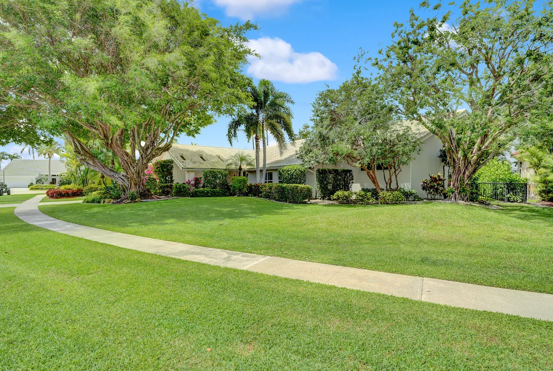 Photo of 4325 White Cedar Drive