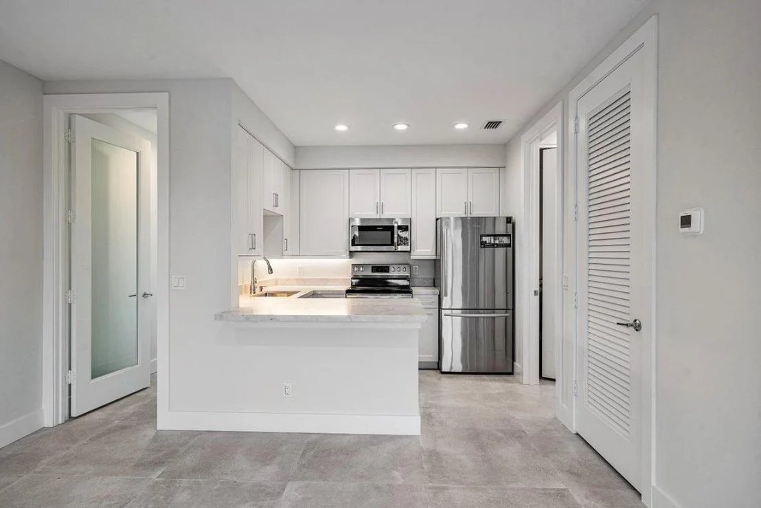 Photo of 217 Gulfstream Boulevard