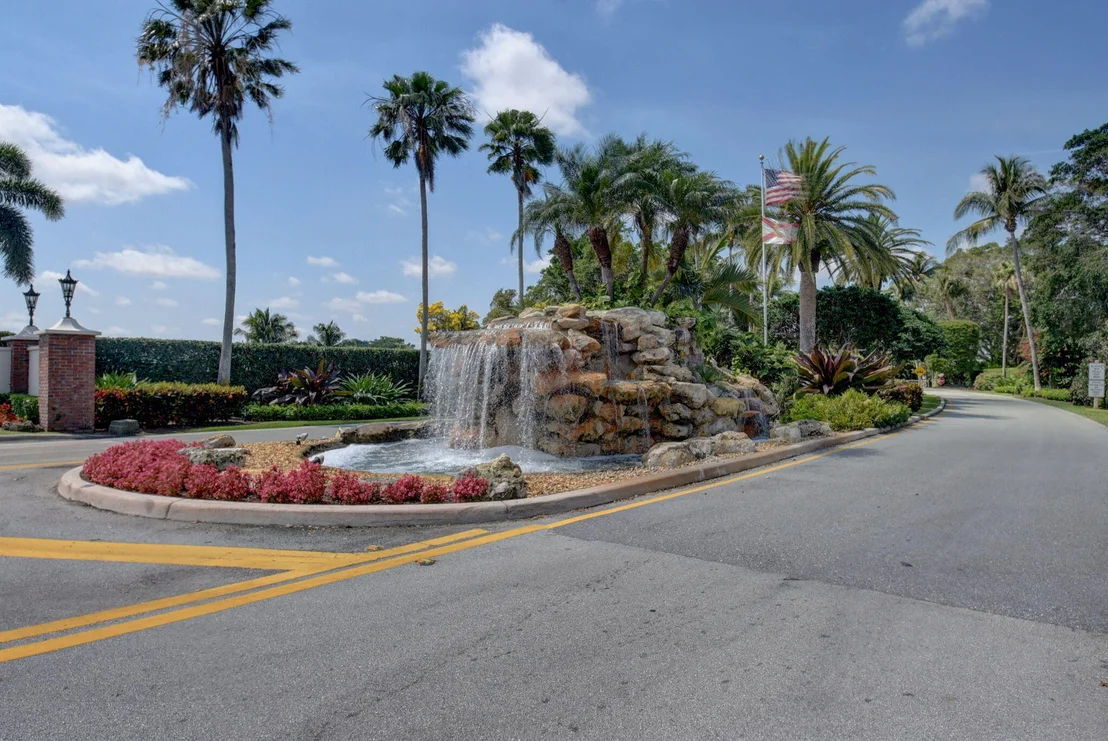 Photo of 428 Pine Villa Drive
