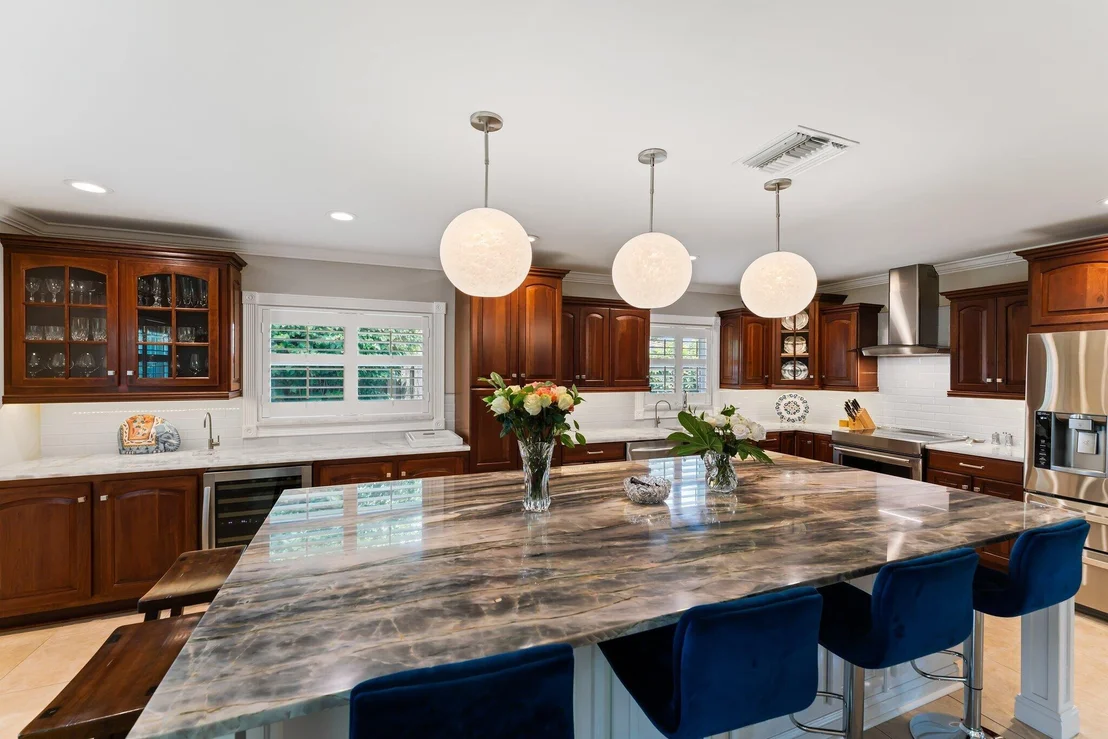 Photo of 230 Fairway W