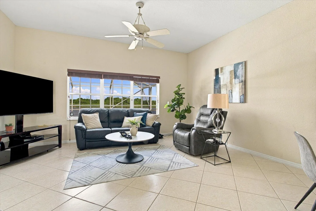 Photo of 1295 WINDSOR Lane