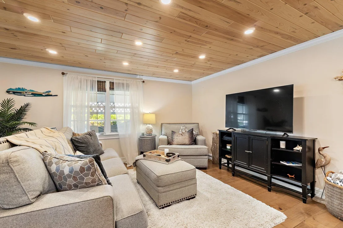 Photo of Unit 33 at 400 N HIGHWAY A1A