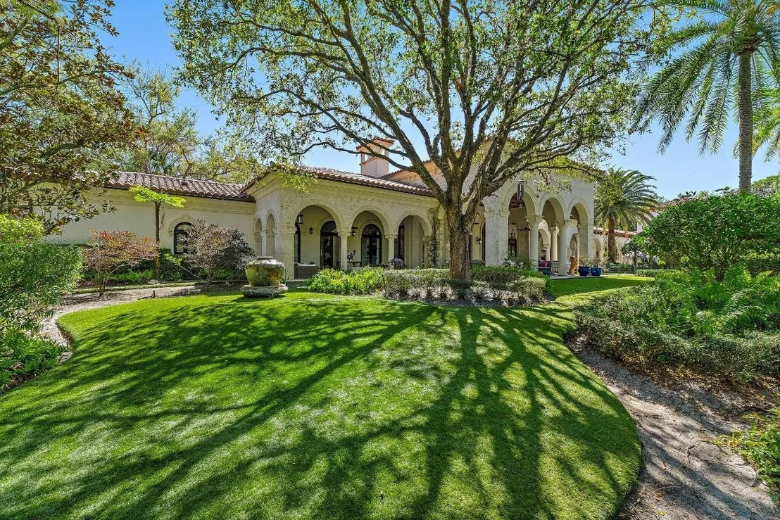 Photo of 150 Bears Club Drive