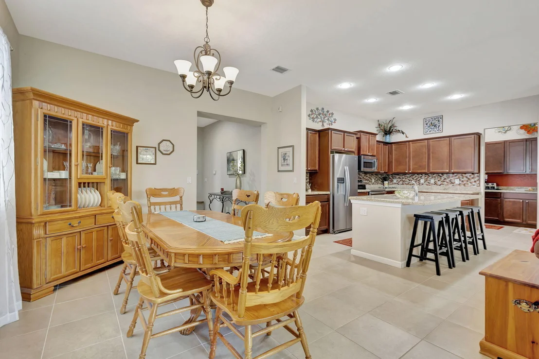 Photo of 6873 Langdon Way