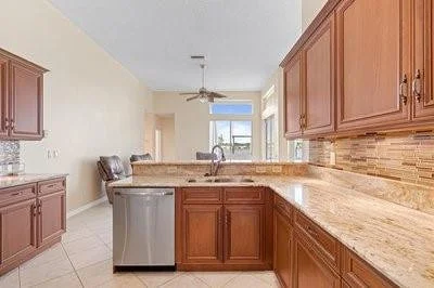 Photo of 921 Crestview Circle