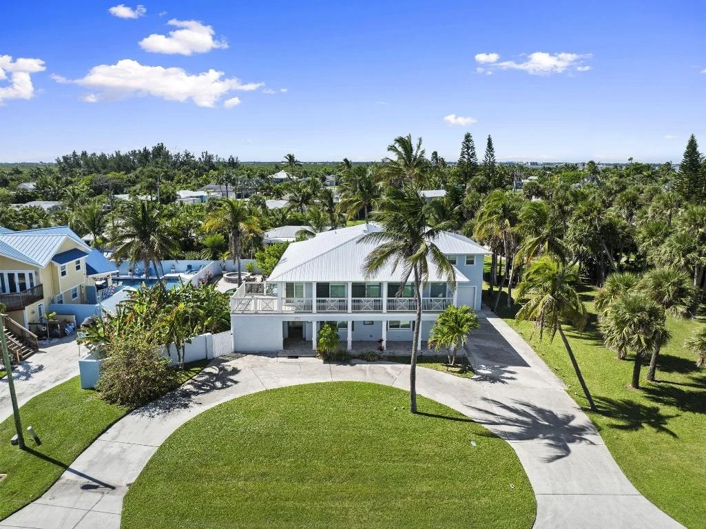 Photo of 1911 Surfside Drive