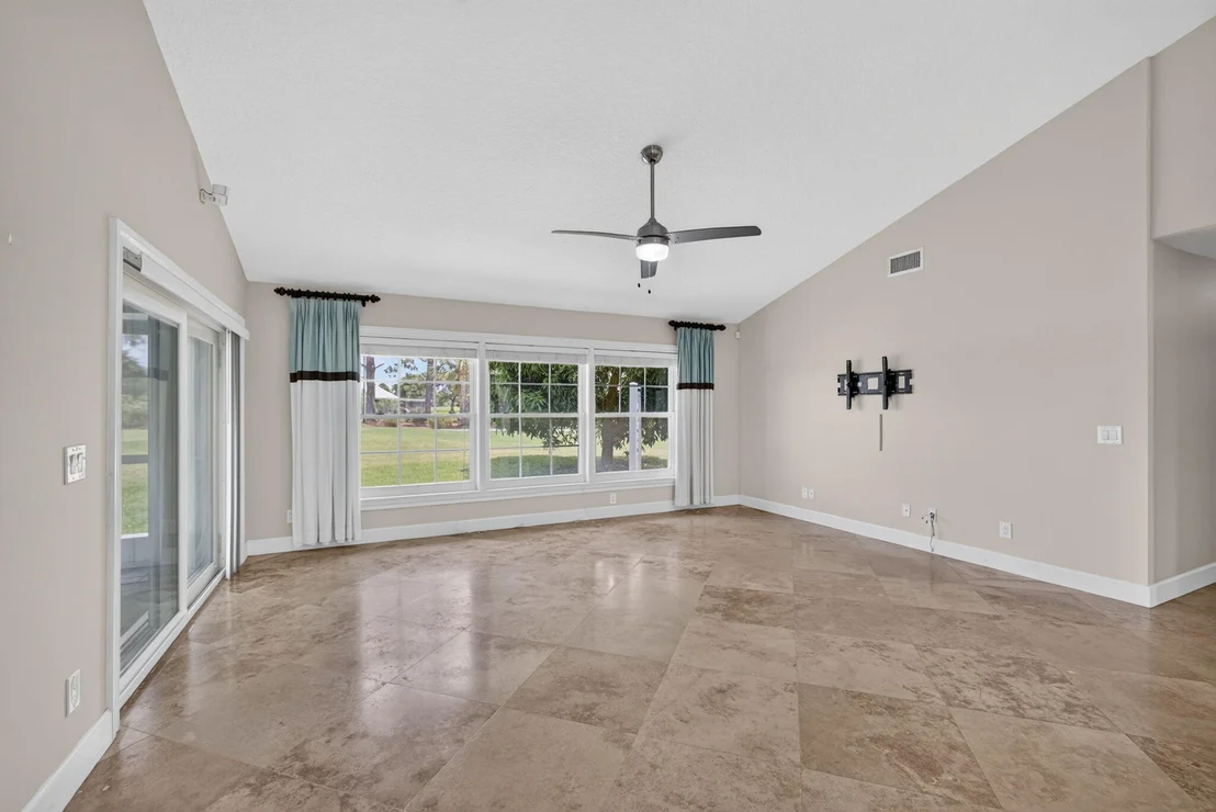 Photo of 114 Palomino Drive