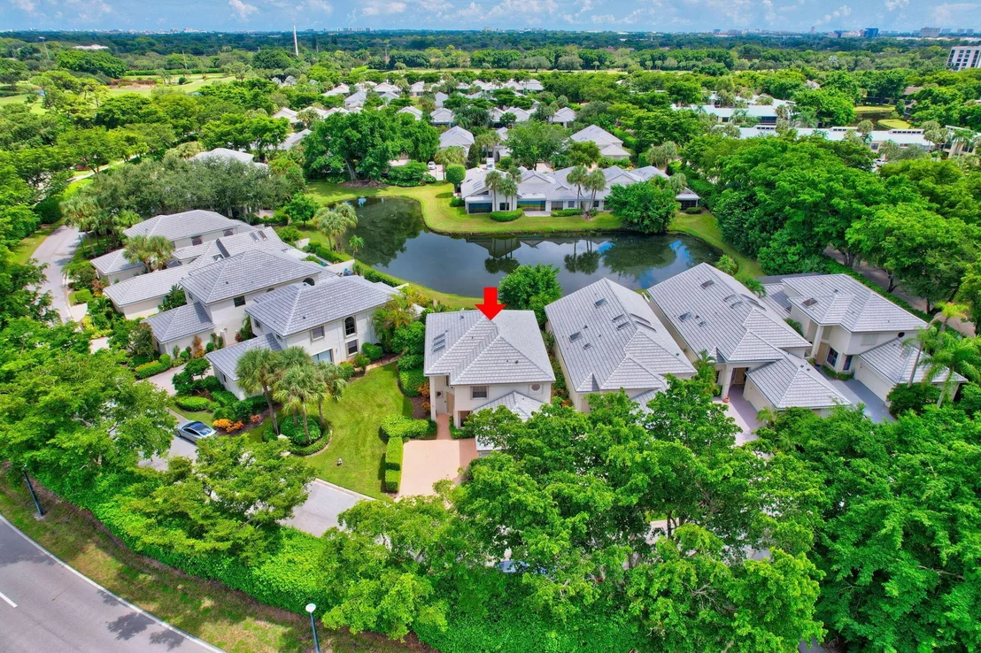 Photo of 20023 Waters Edge Drive