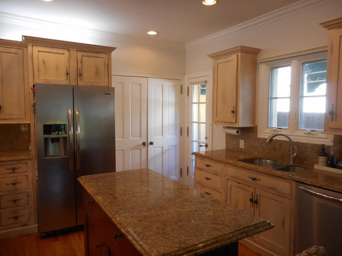 Photo of 830 Biscayne Drive