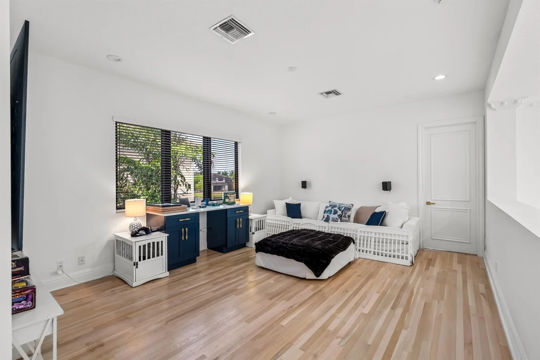 Photo of 17894 Monte Vista Drive