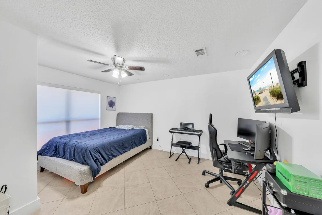Photo of 10255 Sunset Bend Drive