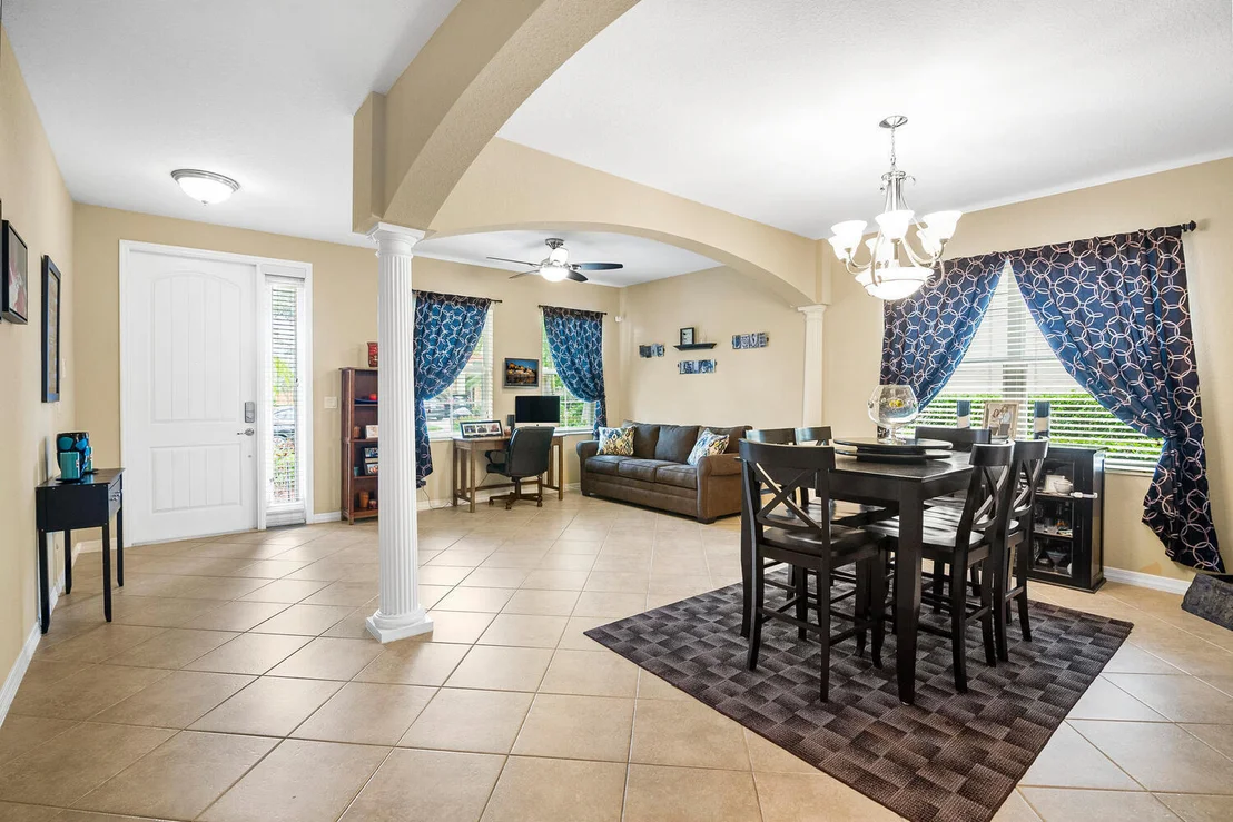 Photo of 10652 Ivanhoe Lane