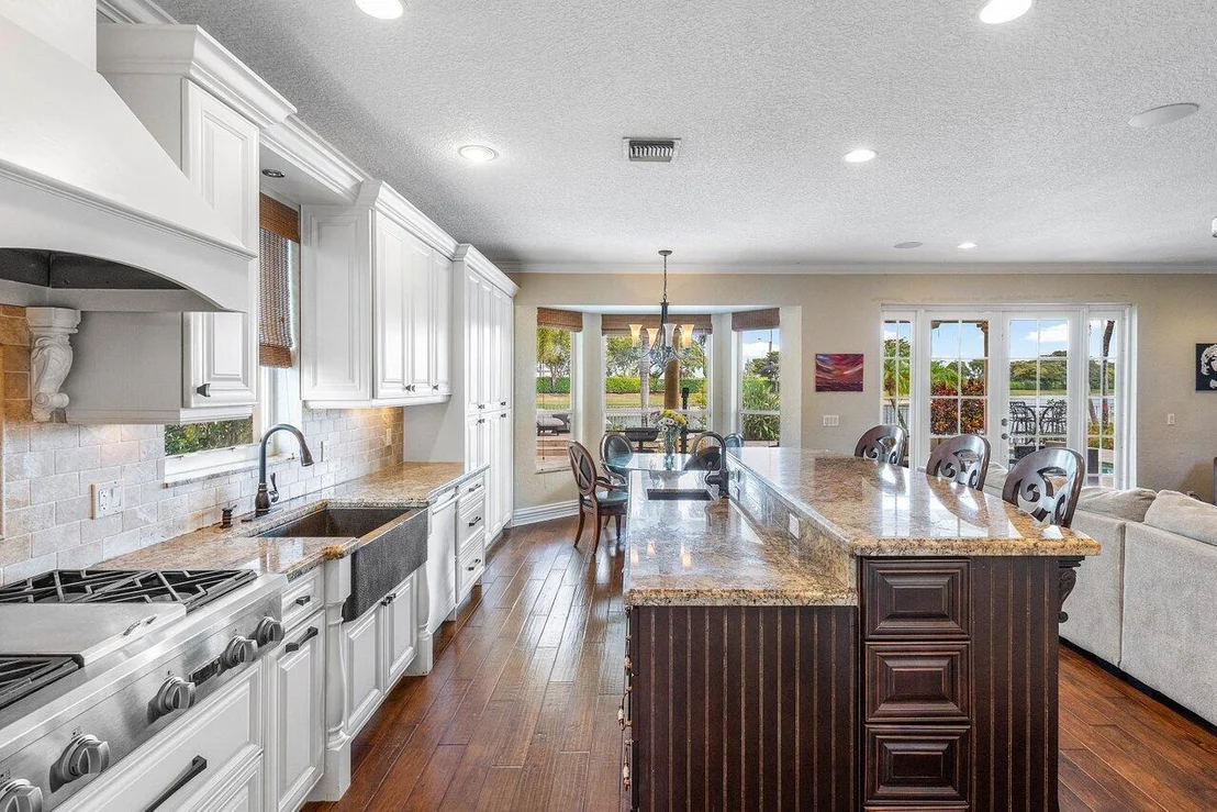 Photo of 21281 Waycross Drive