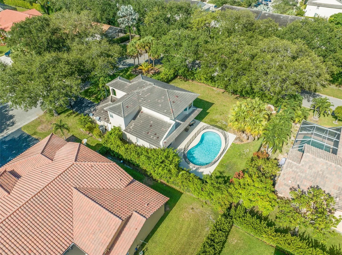 Photo of 10004 NW 57th Place
