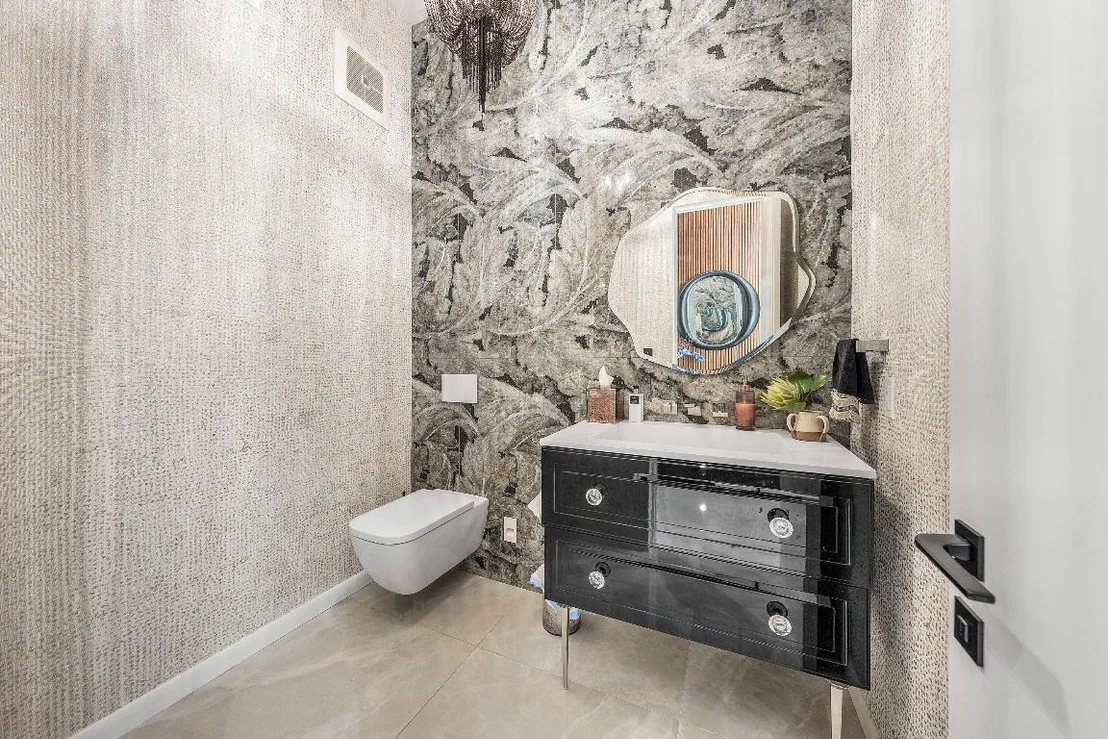 Photo of 6641 Giralda Circle