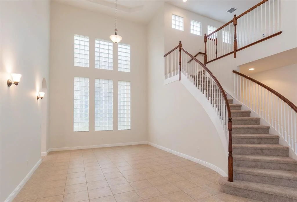 Photo of 8012 Valhalla Drive