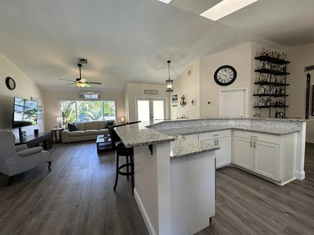 Photo of 455 Seneca Lane