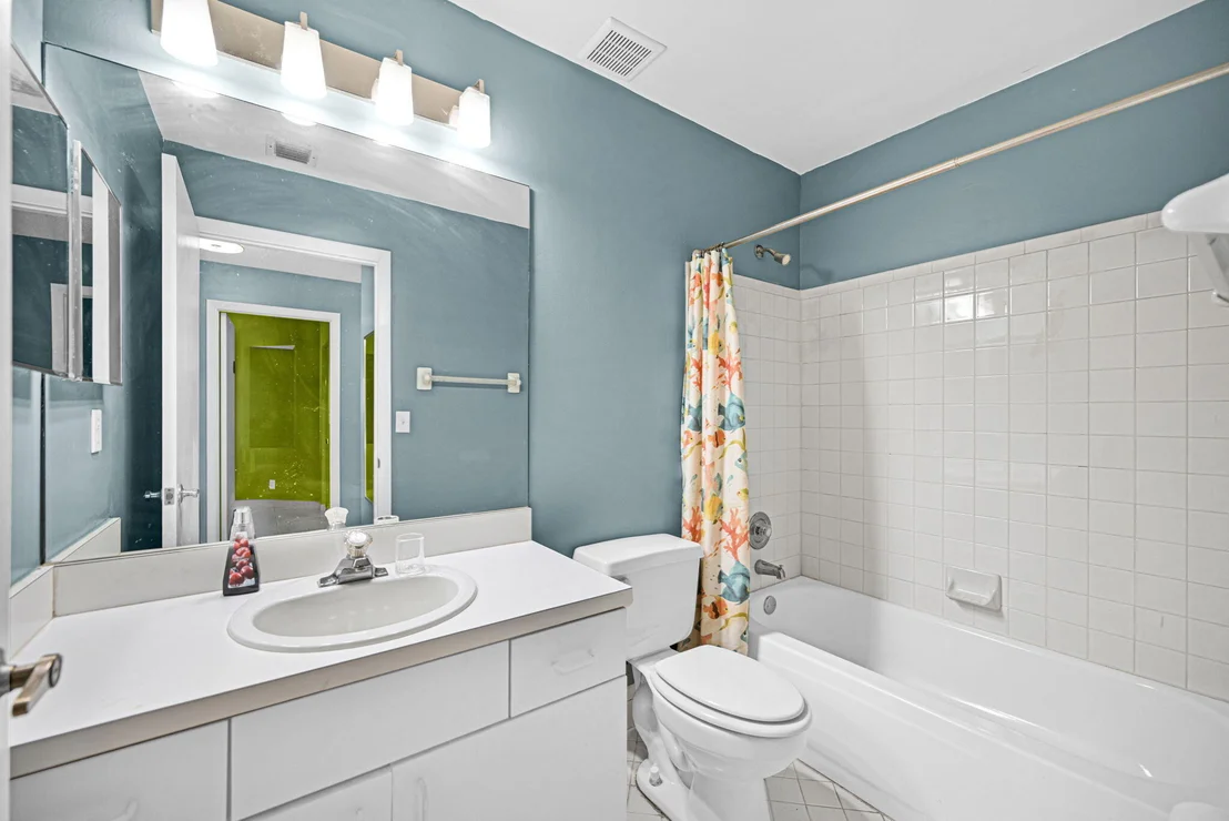 Photo of 2656 NW 68TH Avenue