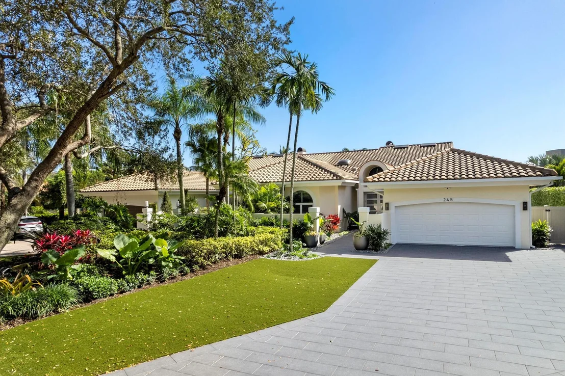 Photo of 245 Regatta Drive