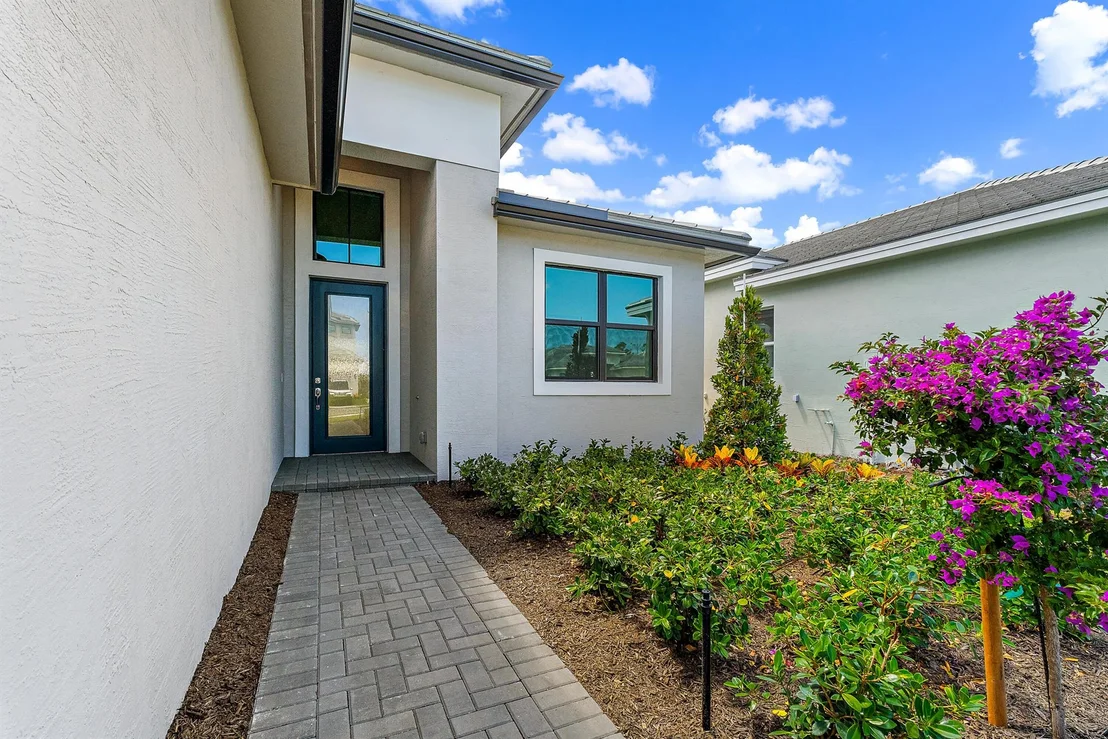Photo of 7050 SE Haven Lane