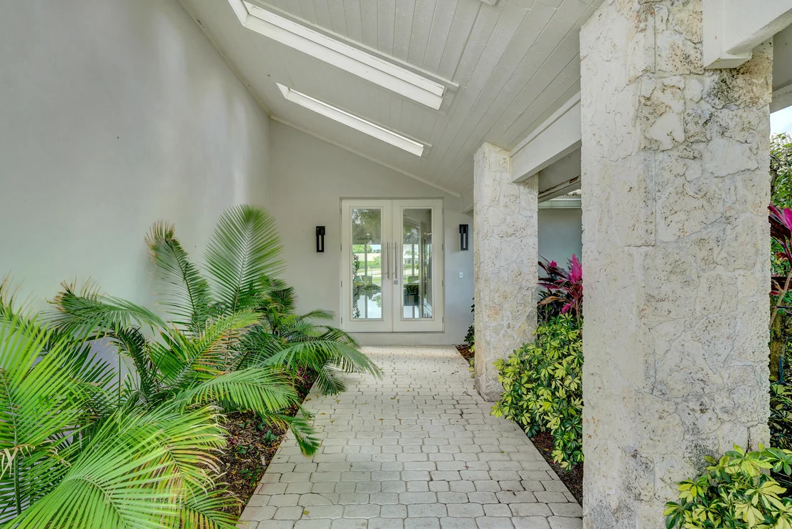 Photo of 4325 White Cedar Drive