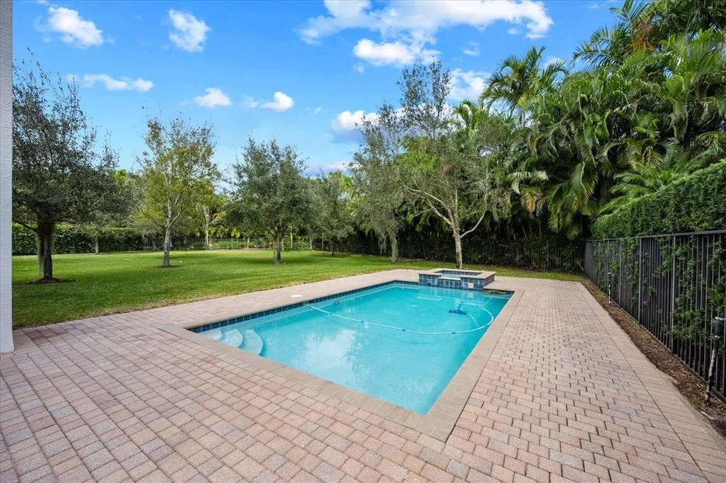 Photo of 16586 Gateway Bridge Drive