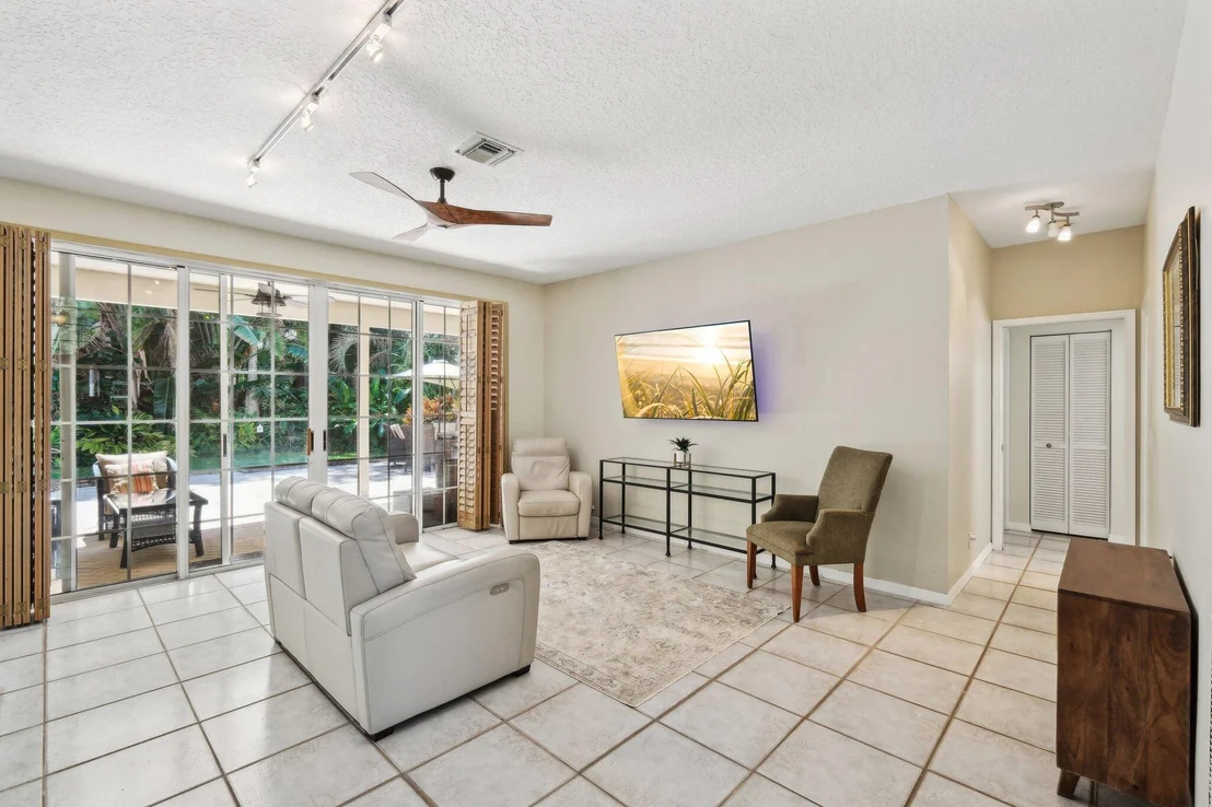 Photo of 7172 SE Seagate Lane
