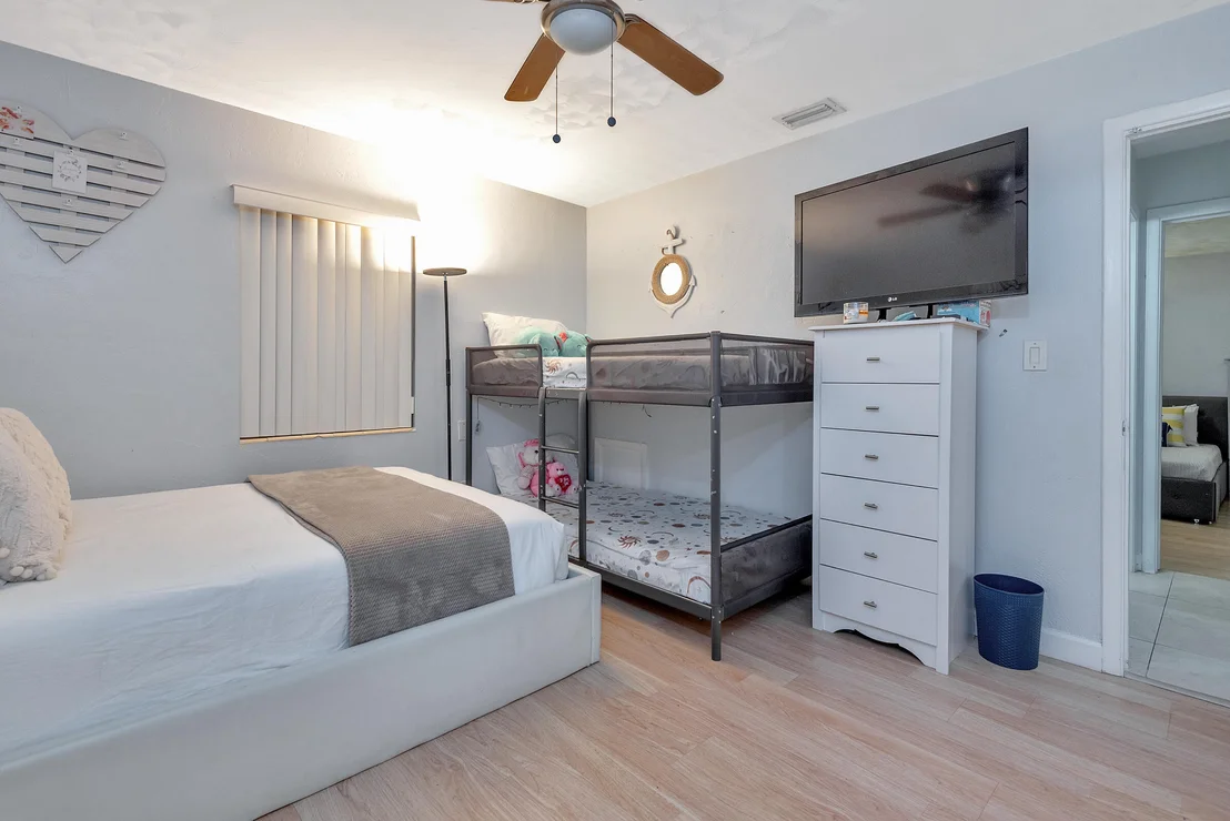 Photo of 4170 Foss Road