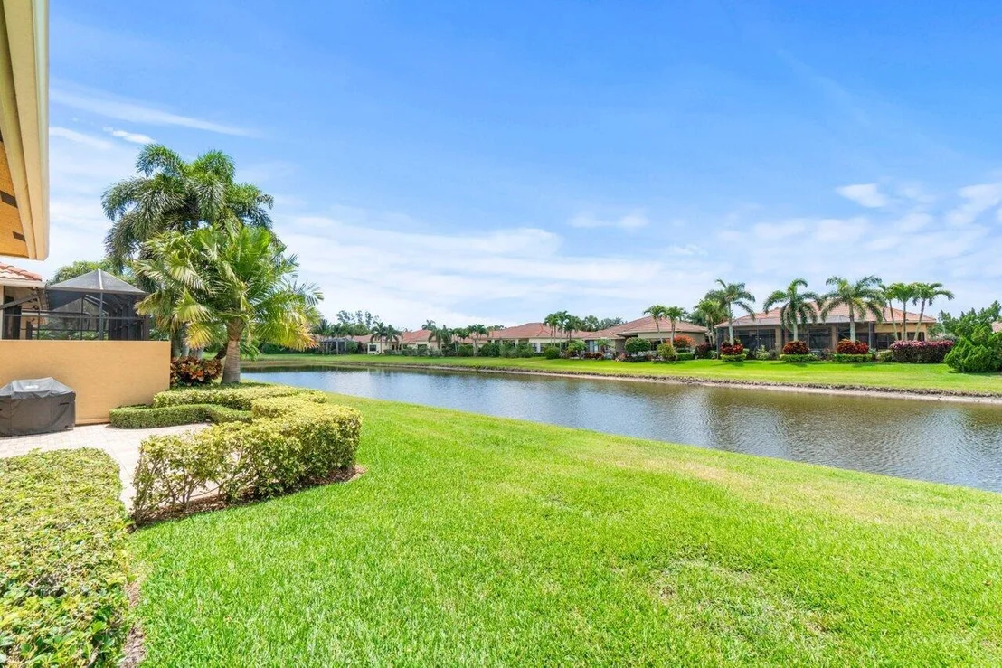 Photo of 6927 Boscanni Drive