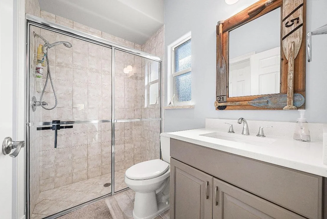 Photo of 906 Dolphin Drive